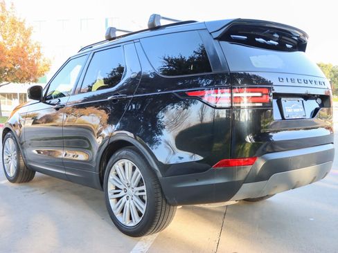 Used 2017 Land Rover Discovery First Edition image 5