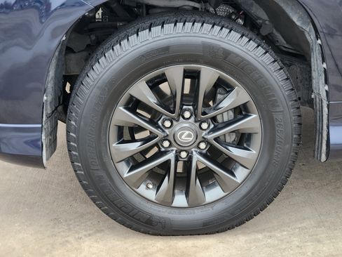 Used 2020 Lexus GX 460 Premium image 9