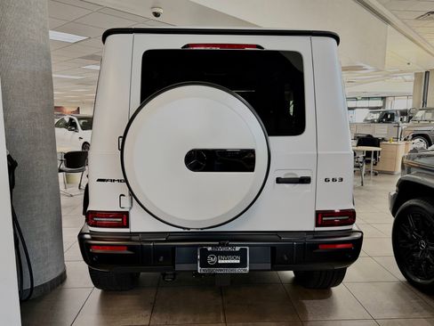 New 2026 Mercedes-Benz G 63 AMG 4MATIC image 9