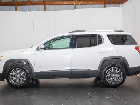 Used 2023 GMC Acadia SLT AWD/4WD image 5