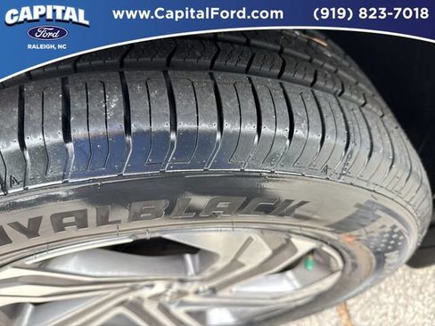 Used 2023 Hyundai Santa Fe SEL FWD image 14