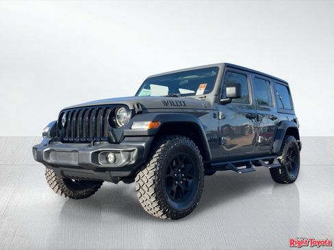 Used 2020 Jeep Wrangler Unlimited Sport AWD/4WD image 2