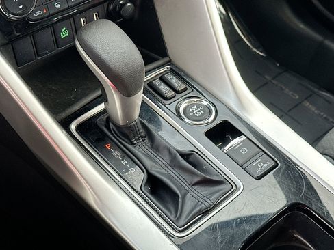 Used 2024 Mitsubishi Eclipse Cross SE image 20