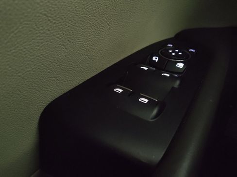 Used 2018 Lincoln MKX Reserve image 27