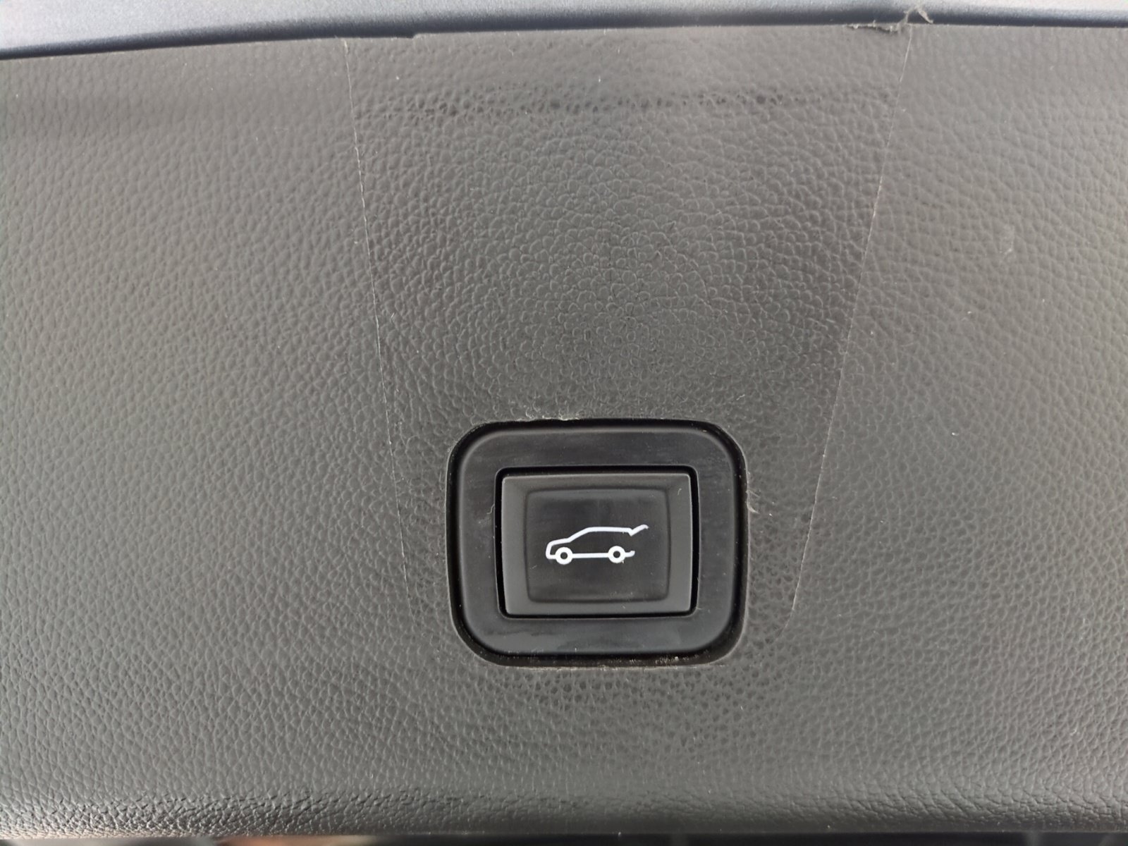 Used 2019 Chevrolet Traverse LT w/ LT Premium Package AWD/4WD image 14
