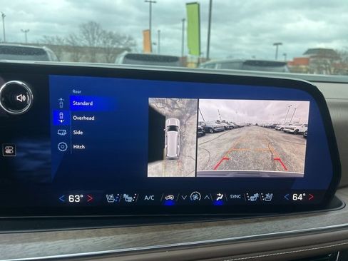 Certified 2025 Chevrolet Suburban High Country image 24