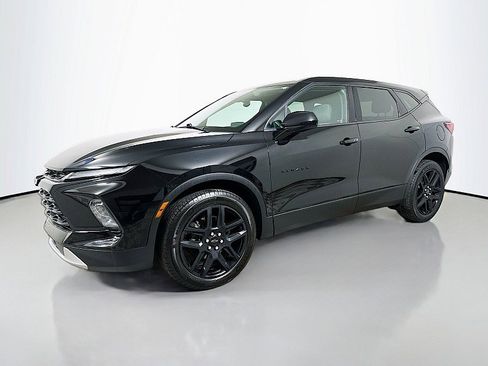 Used 2023 Chevrolet Blazer LT w/ Driver Confidence Package image 3