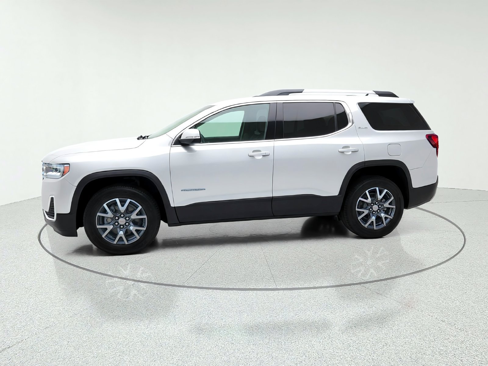Used 2020 GMC Acadia SLE w/ Driver Convenience Package AWD/4WD image 3