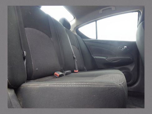 Used 2018 Nissan Versa SV w/ SV Special Edition Package image 17