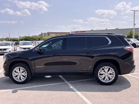 Used 2024 GMC Acadia Elevation AWD/4WD image 3