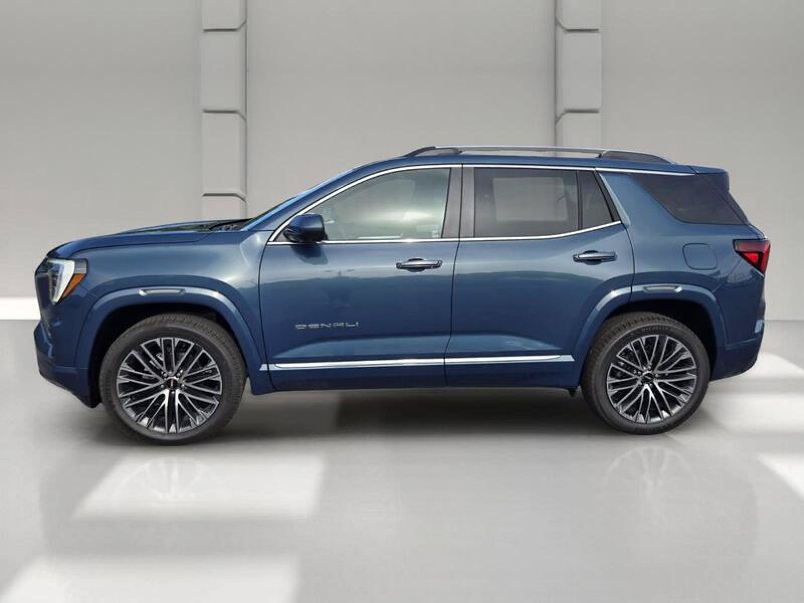 New 2026 GMC Terrain Denali w/ LPO, Floor Liner Package AWD/4WD image 4