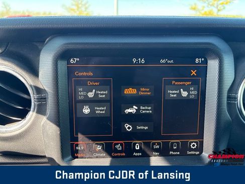 Used 2021 Jeep Wrangler Unlimited Sahara w/ Uconnect 4C Nav & Sound Group AWD/4WD image 26