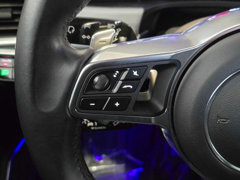 Used 2018 Porsche Panamera 4S AWD/4WD image 32
