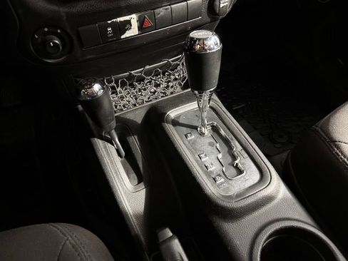 Used 2017 Jeep Wrangler Unlimited Sport image 20