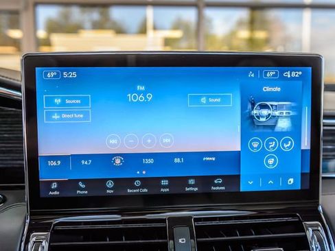 Used 2022 Lincoln Navigator L Black Label image 20