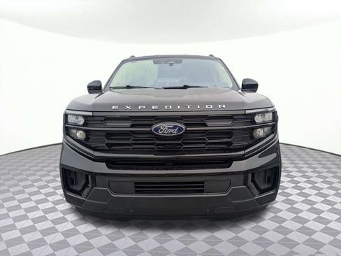 Used 2025 Ford Expedition Max Active image 8