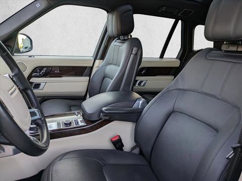 Used 2020 Land Rover Range Rover HSE image 19