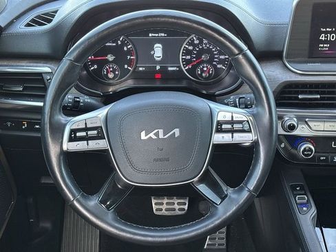 Used 2022 Kia Telluride SX w/ SX Prestige Package image 12