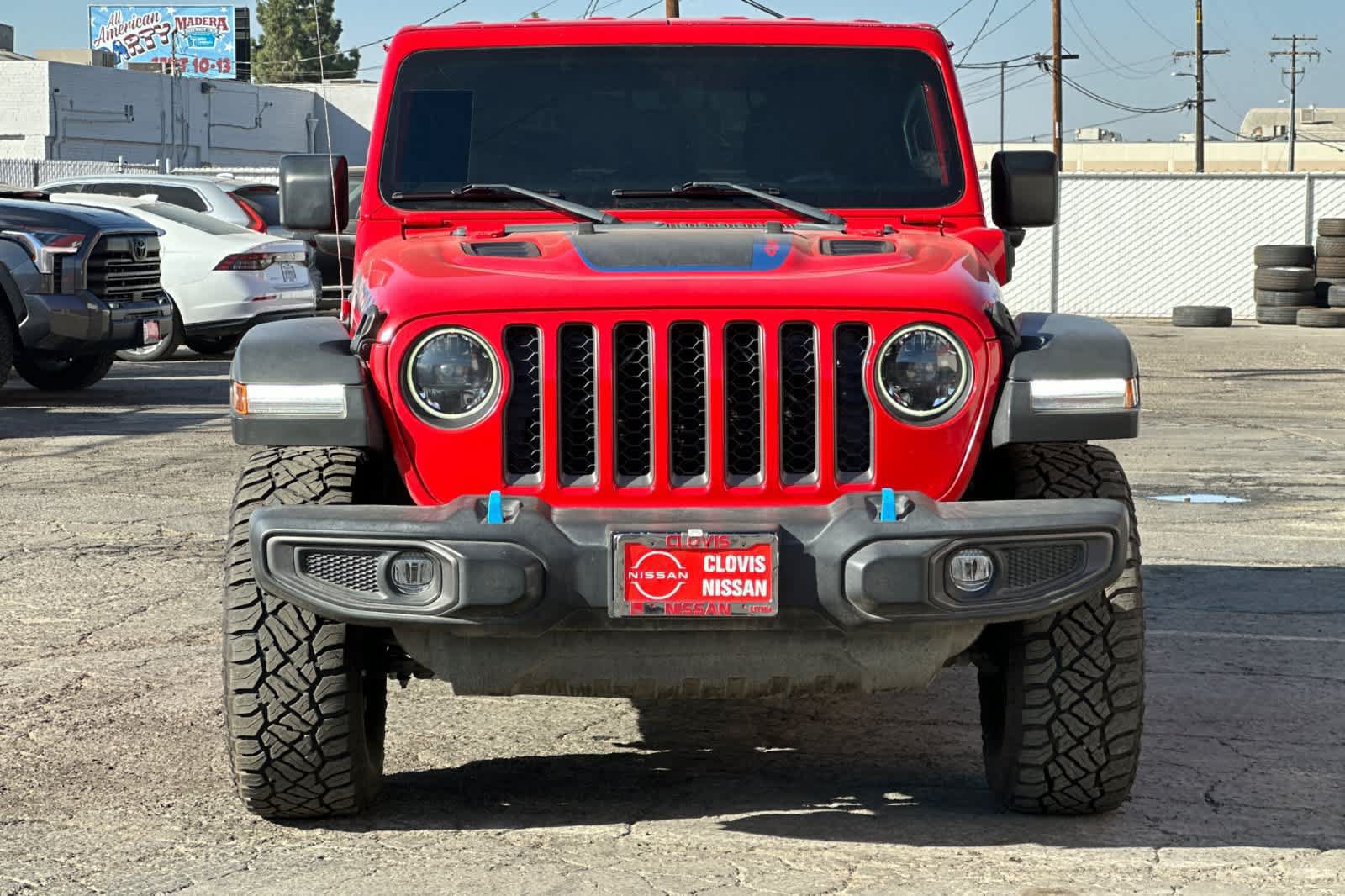 Used 2023 Jeep Wrangler Unlimited Rubicon 4xe w/ Cold Weather Group AWD/4WD image 11