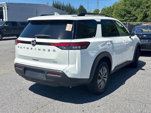 Used 2025 Nissan Pathfinder SV AWD/4WD image 11