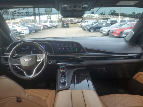 Used 2022 Cadillac Escalade Sport w/ Touring Package image 9