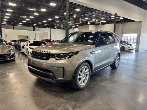 Used 2018 Land Rover Discovery HSE image 7
