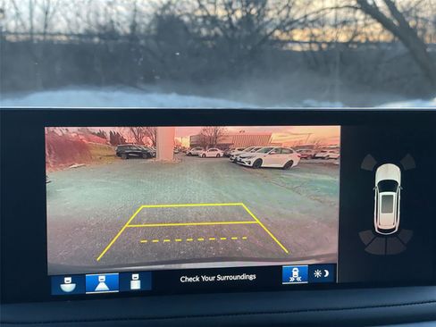 Certified 2025 Acura MDX SH-AWD w/ Technology Package image 18