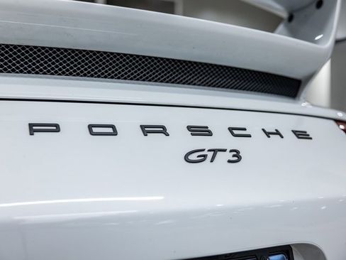 Used 2018 Porsche 911 GT3 image 19
