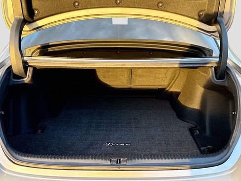 Used 2018 Lexus RC 350 image 12