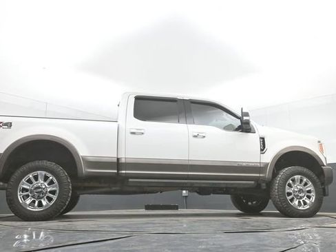 Used 2019 Ford F250 King Ranch w/ King Ranch Ultimate Package AWD/4WD image 34