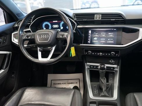 Used 2021 Audi Q3 2.0T Premium image 9