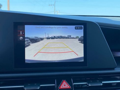 New 2026 Kia Niro EX FWD image 16