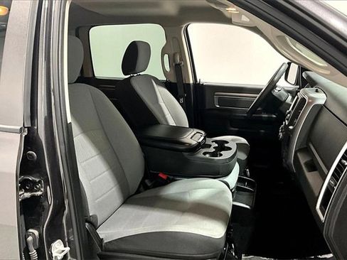 Used 2023 RAM 1500 Classic SLT image 31