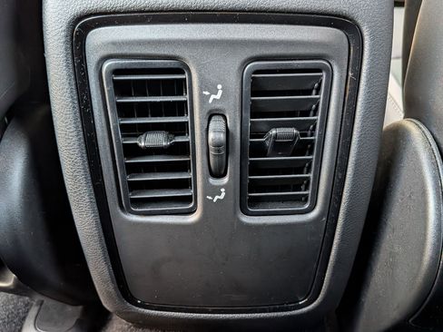 Used 2022 Dodge Durango GT w/ Blacktop Package image 32