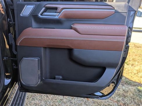 Certified 2024 GMC Sierra 2500 Denali Ultimate image 39