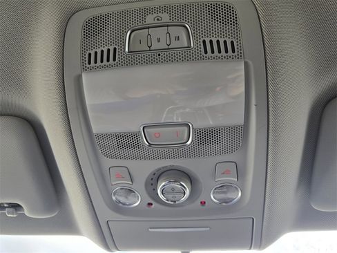 Used 2016 Audi Q5 2.0T Premium Plus w/ Technology Package image 23