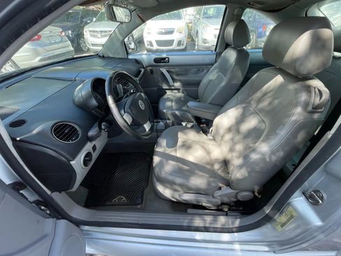Used 2008 Volkswagen Beetle S image 17