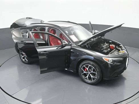 Used 2020 Alfa Romeo Stelvio Ti Sport w/ Quick Order Package 22S Sport AWD/4WD image 71
