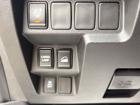 Used 2023 Nissan Frontier SV w/ Midnight Edition Package AWD/4WD image 20