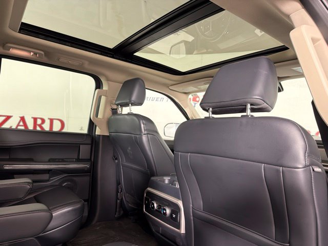 Used 2024 Ford Expedition XLT RWD image 40