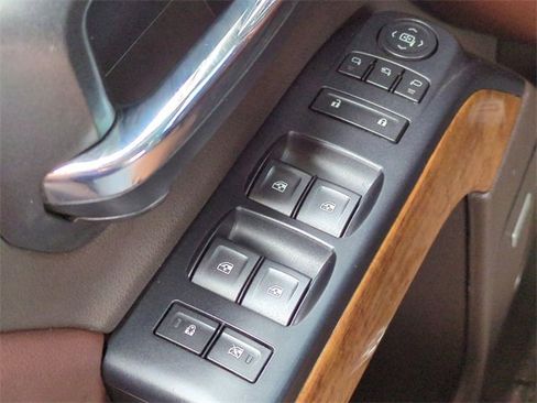 Used 2018 Chevrolet Silverado 2500 High Country w/ Duramax Plus Package image 24