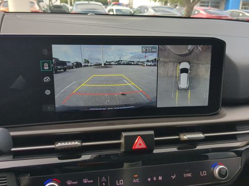 New 2026 Kia Sportage SX FWD image 16