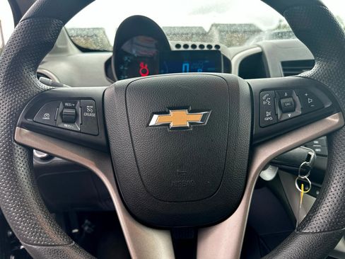 Used 2015 Chevrolet Sonic LT image 19