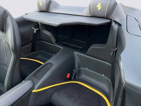 Used 2024 Ferrari Roma Spider image 40
