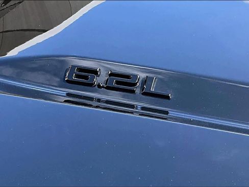 Used 2022 Chevrolet Silverado 1500 High Country w/ Technology Package image 34