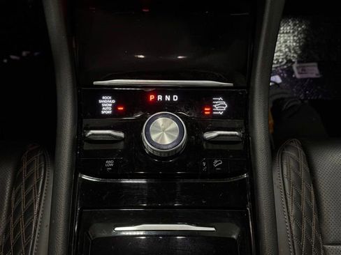 Used 2025 Jeep Grand Cherokee Summit image 31