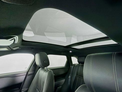 Used 2022 Land Rover Range Rover Velar R-Dynamic S image 13