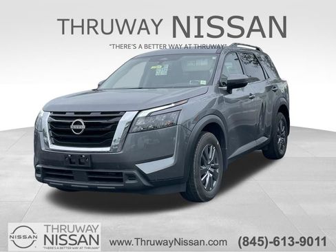 Certified 2025 Nissan Pathfinder SV w/ Cargo Package AWD/4WD image 1