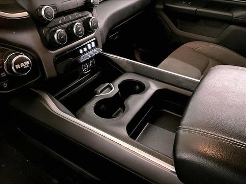 Used 2021 RAM 1500 Big Horn AWD/4WD image 16