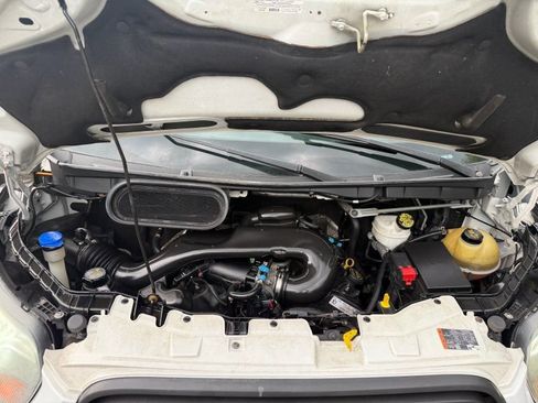 Used 2015 Ford Transit 250 130 Low Roof RWD image 24